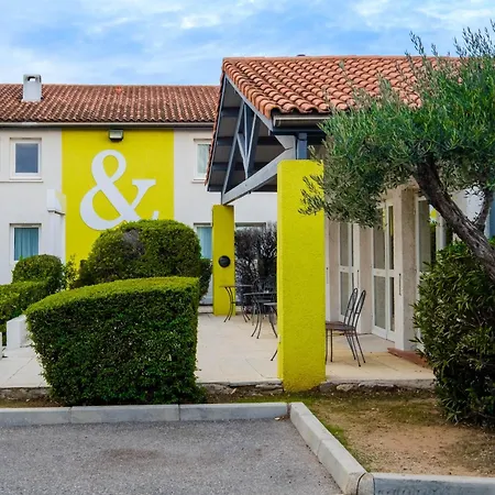 Отель Puget-sur-argens Фрежюс