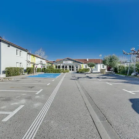 Puget-sur-argens Отель